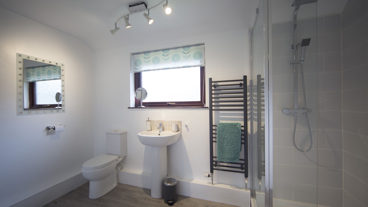 Photo of Bathroom in Widemouth Bay