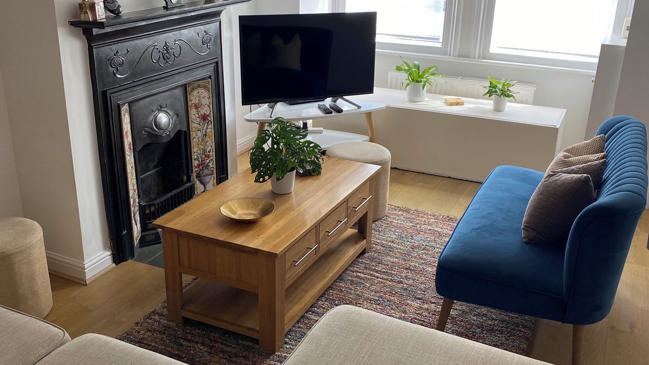 Photo of Livingroom in Colnbrook