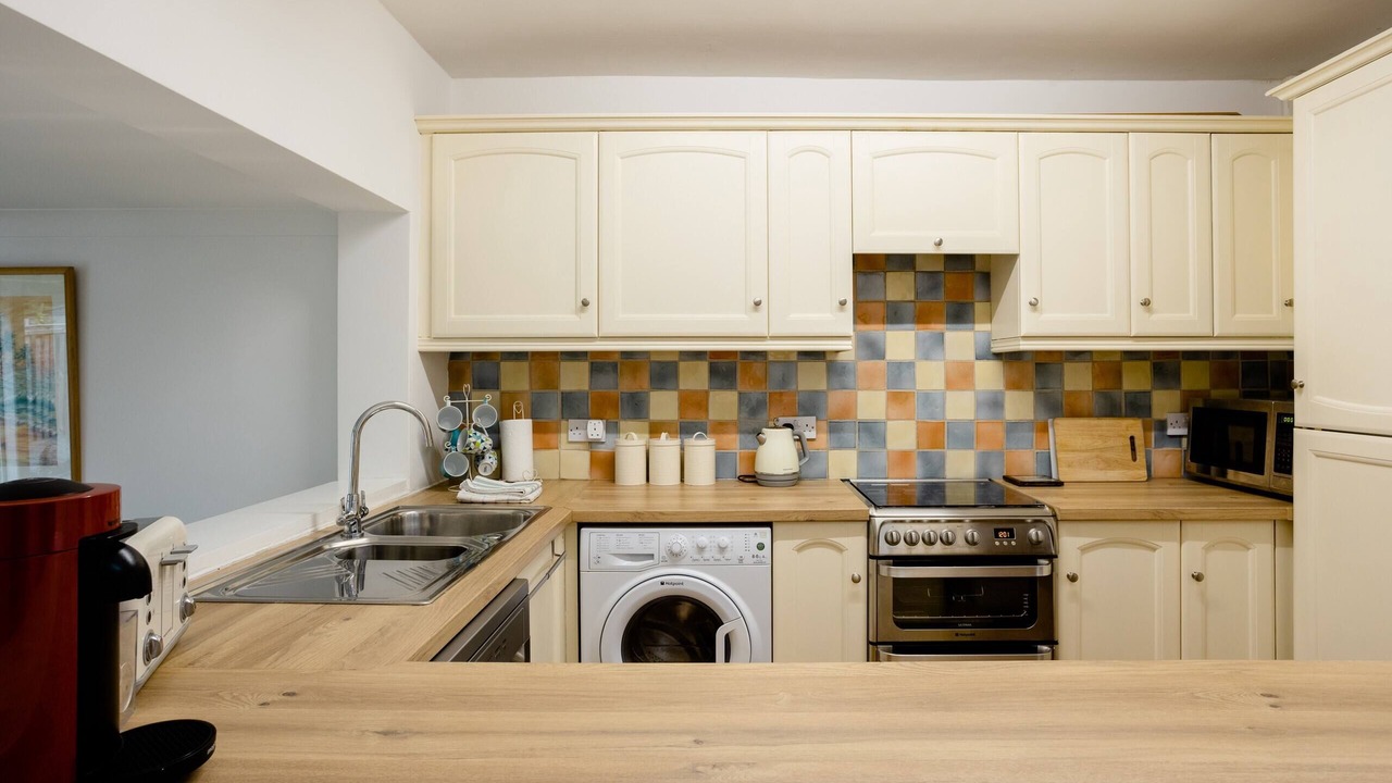 Photo of Kitchen in Colnbrook