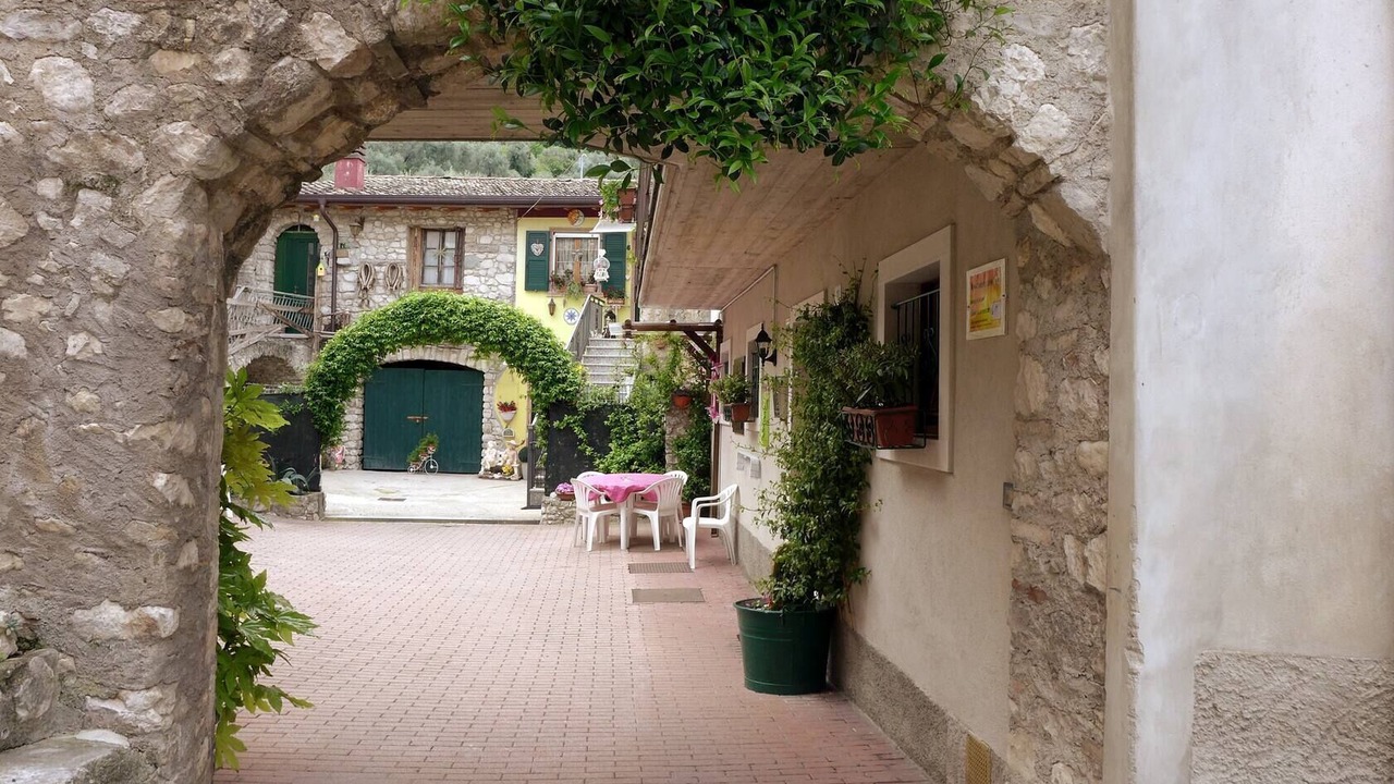 Photo of Patio Balcony in Assenza
