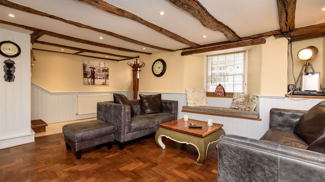 Photo of Livingroom in Looe