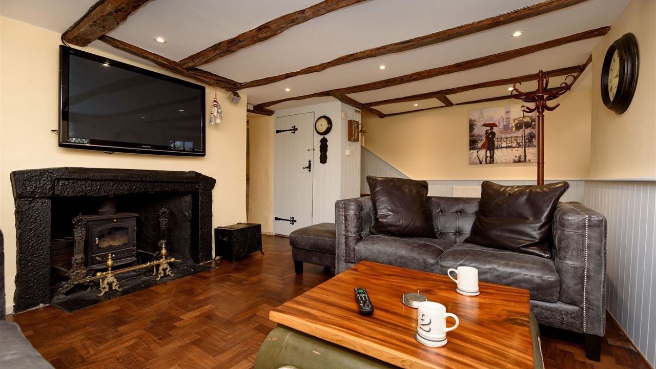 Photo of Livingroom in Looe
