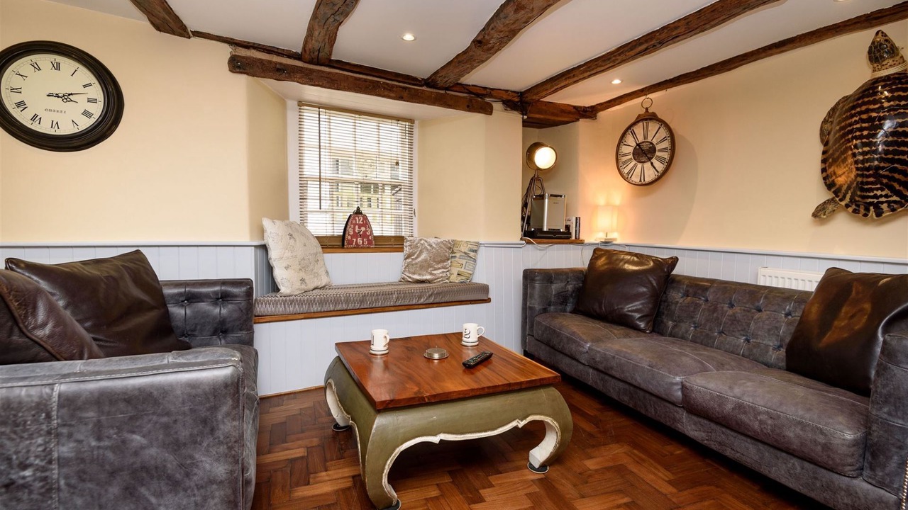Photo of Livingroom in Looe