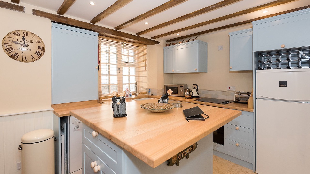 Photo of Kitchen in Looe