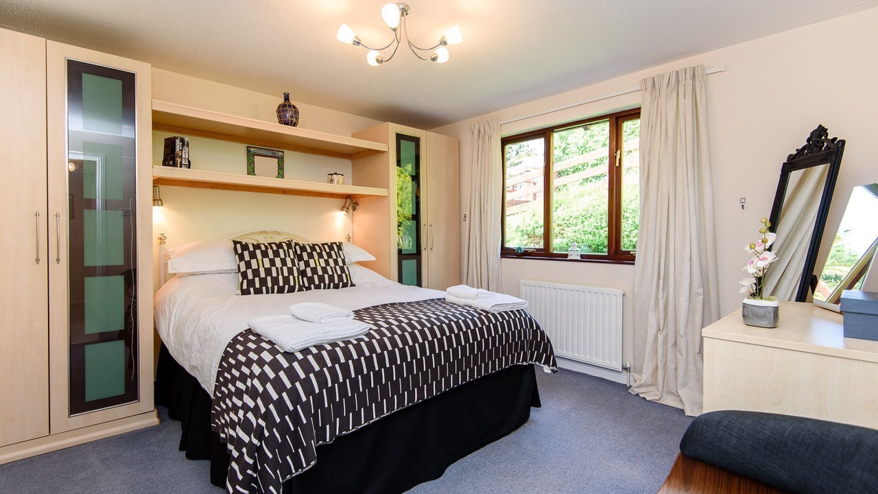 Photo of Bedroom in Looe