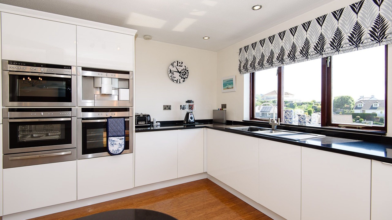 Photo of Kitchen in Looe