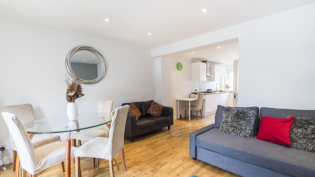 Photo of Livingroom in Island Gardens