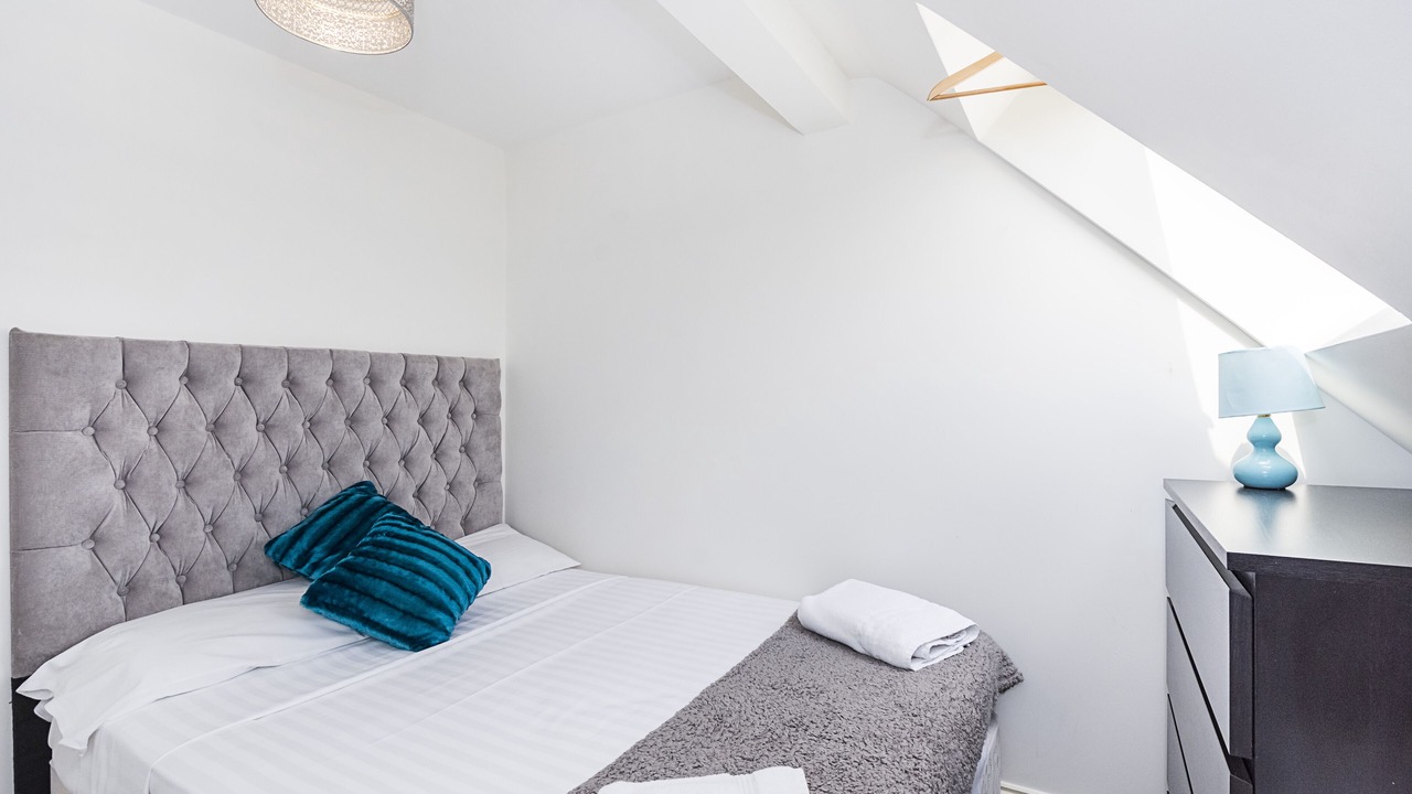 Photo of Bedroom in Island Gardens