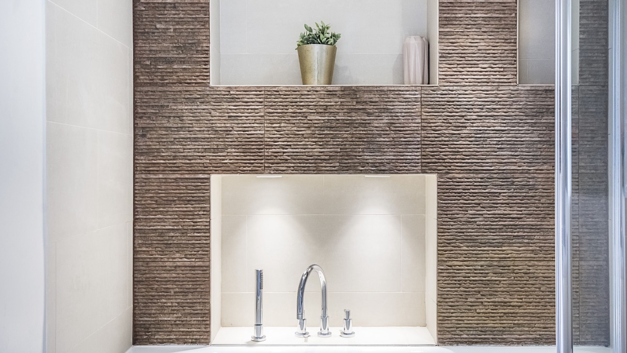 Photo of Bathroom in Island Gardens