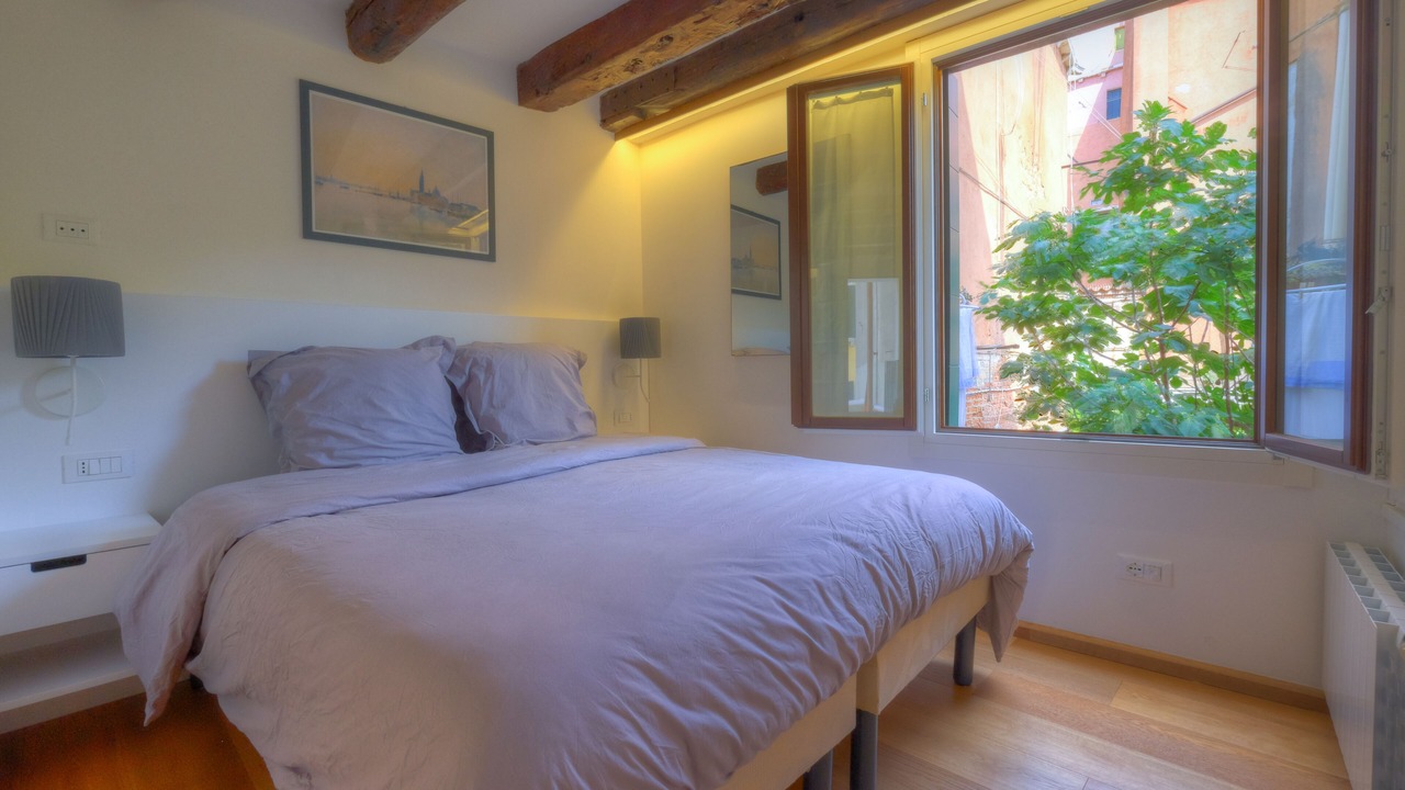 Photo of Bedroom in Cannaregio