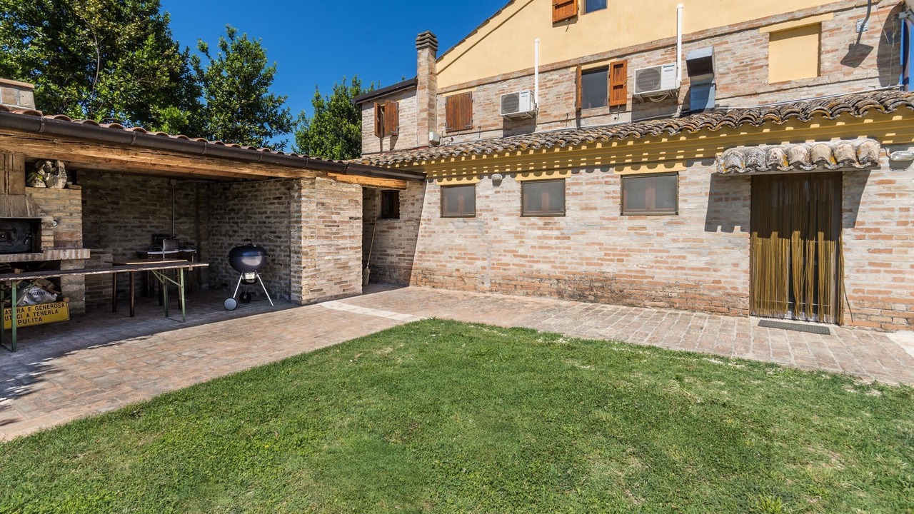 Photo of Outdoor in Fermo