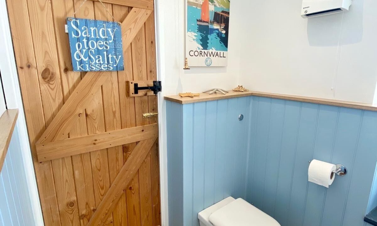 Photo of Bathroom in Mousehole