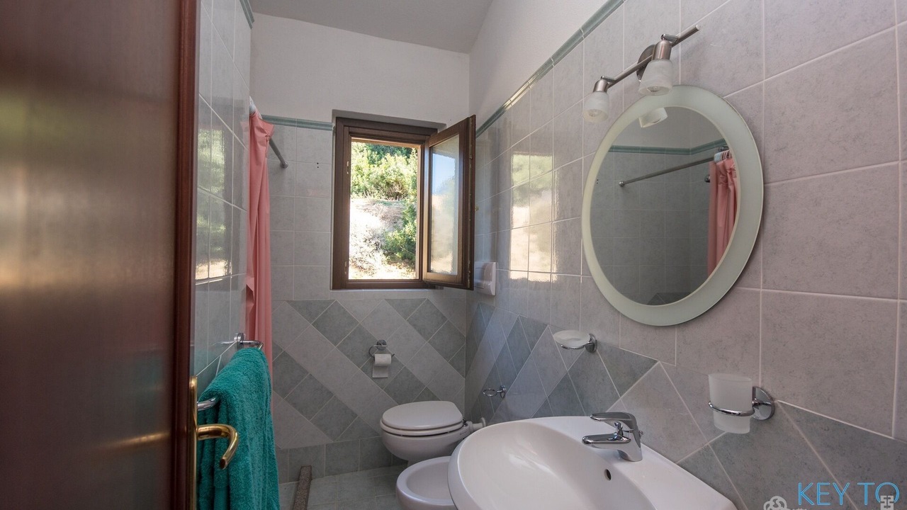 Photo of Bathroom in Costa Paradiso