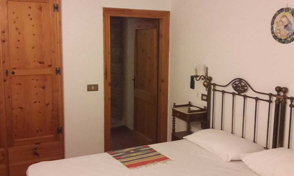 Photo of Bedroom in Tuoro sul Trasimeno