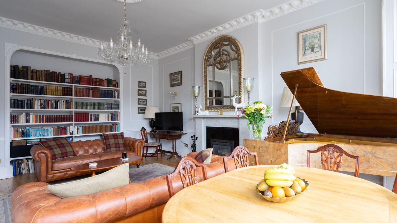 Photo of Livingroom in New Town
