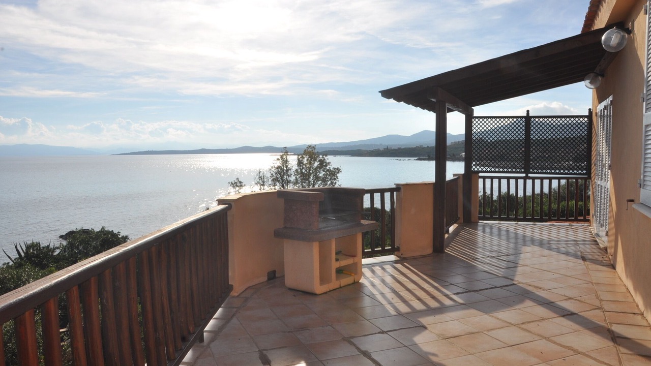 Photo of Patio Balcony in Baia Caddinas