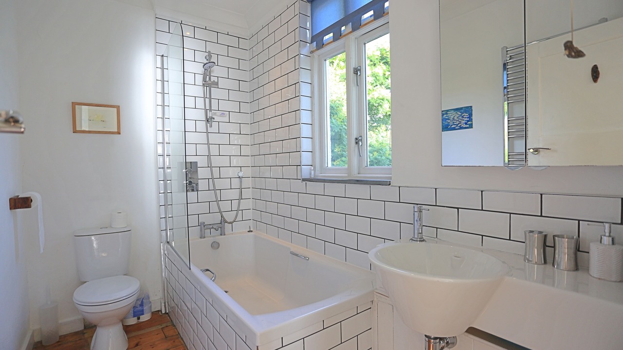 Photo of Bathroom in Mousehole