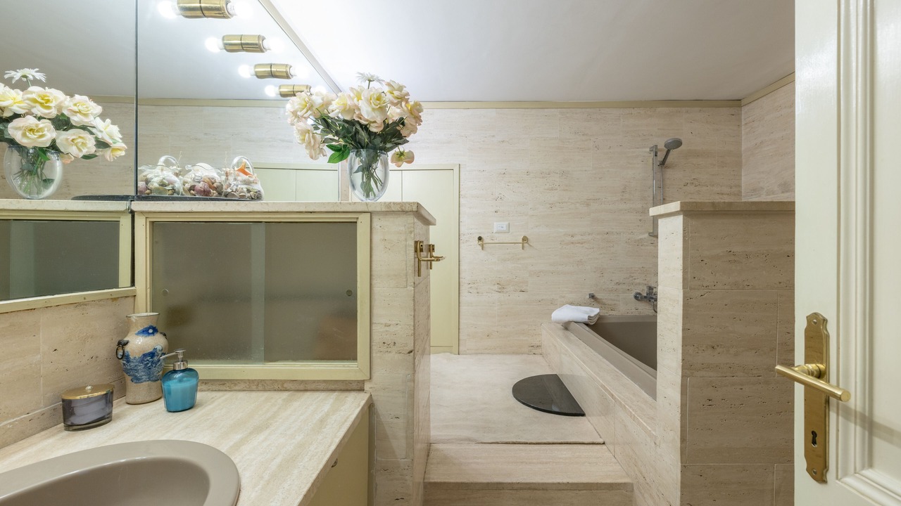 Photo of Bathroom in Rione VII Regola