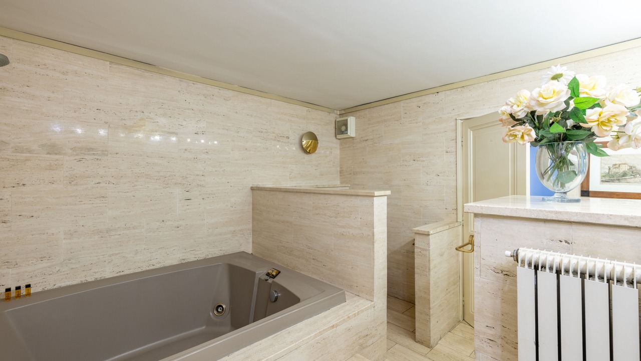 Photo of Bathroom in Rione VII Regola