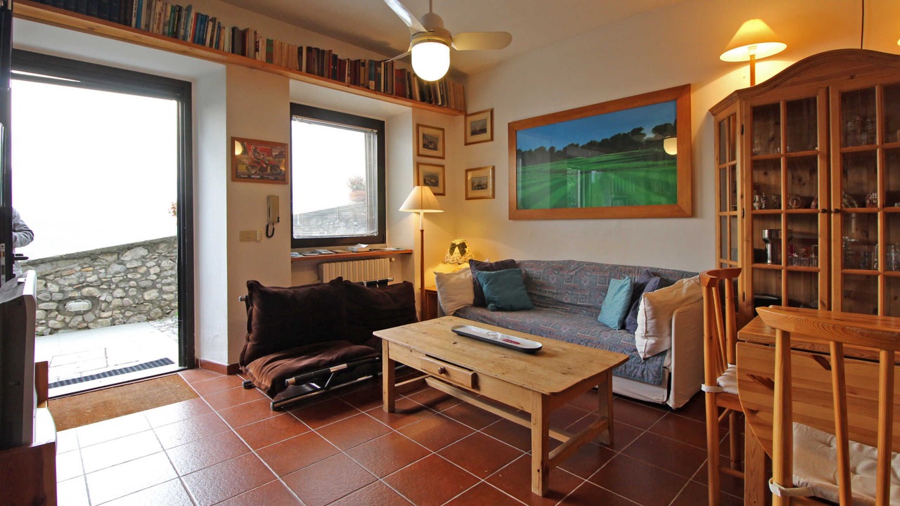 Photo of Livingroom in Sale Marasino