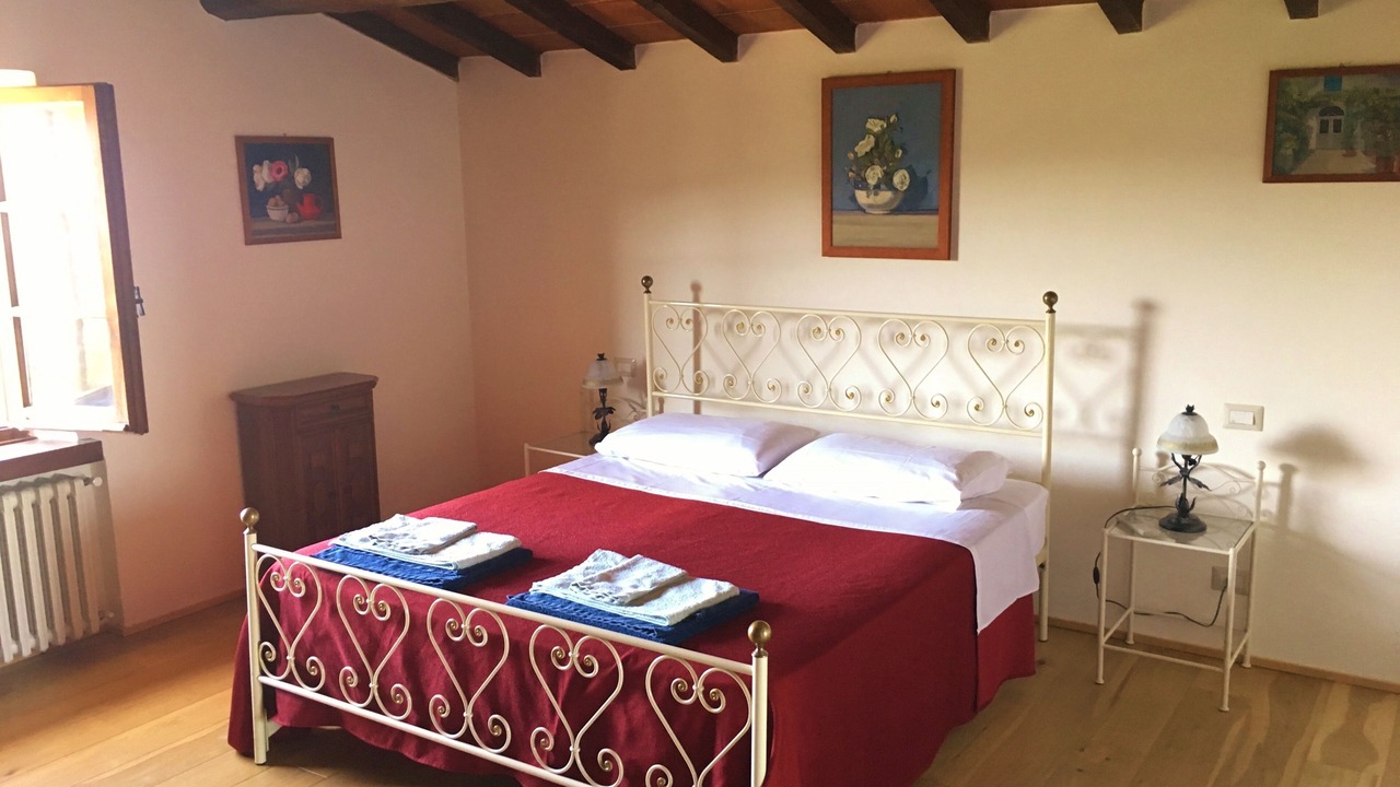 Photo of Bedroom in Cortona