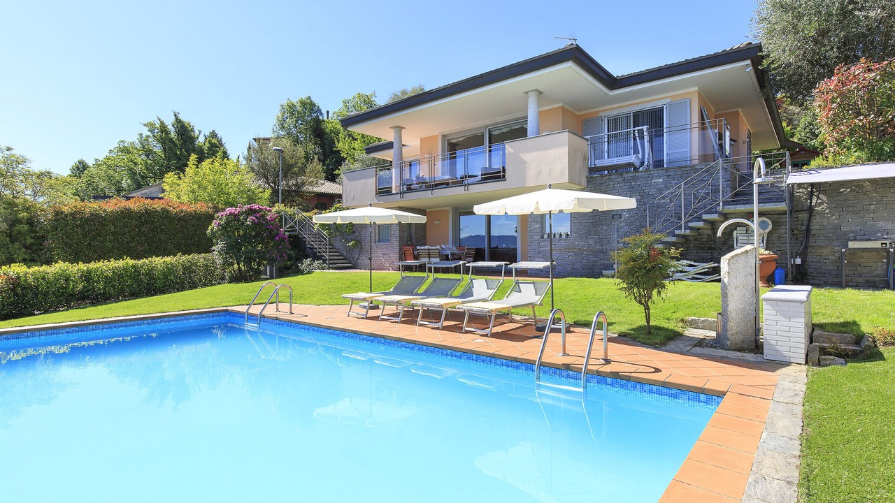 Photo of Outdoor in Arona