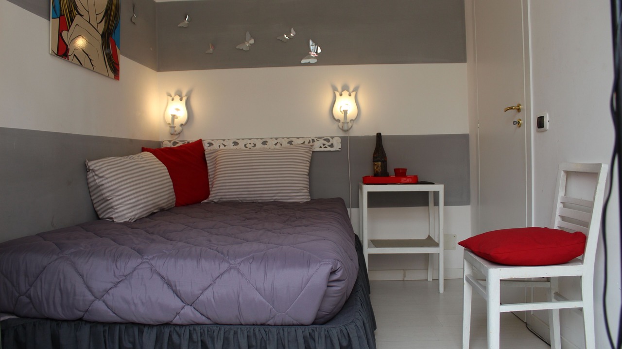 Photo of Bedroom in Naples City Centre