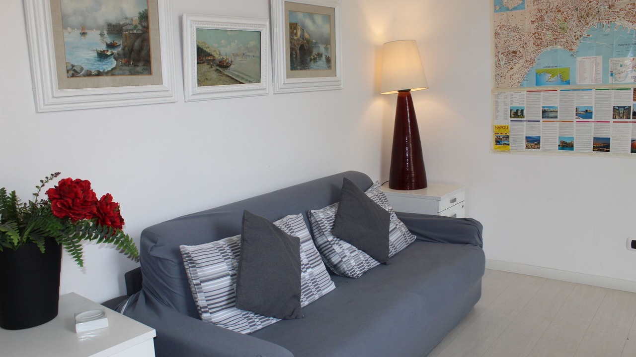 Photo of Livingroom in Naples City Centre