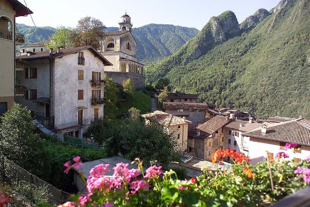 Photo of Outdoor in Idro