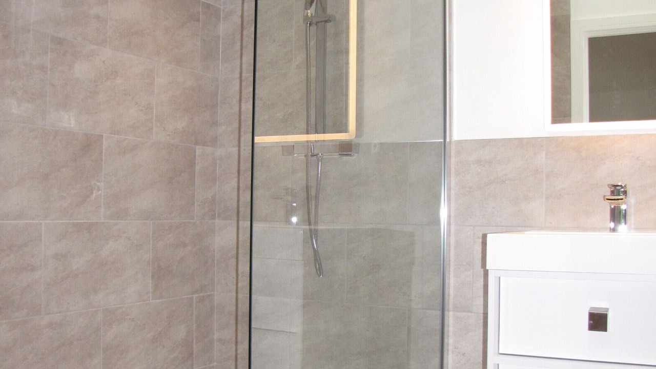 Photo of Bathroom in Probus