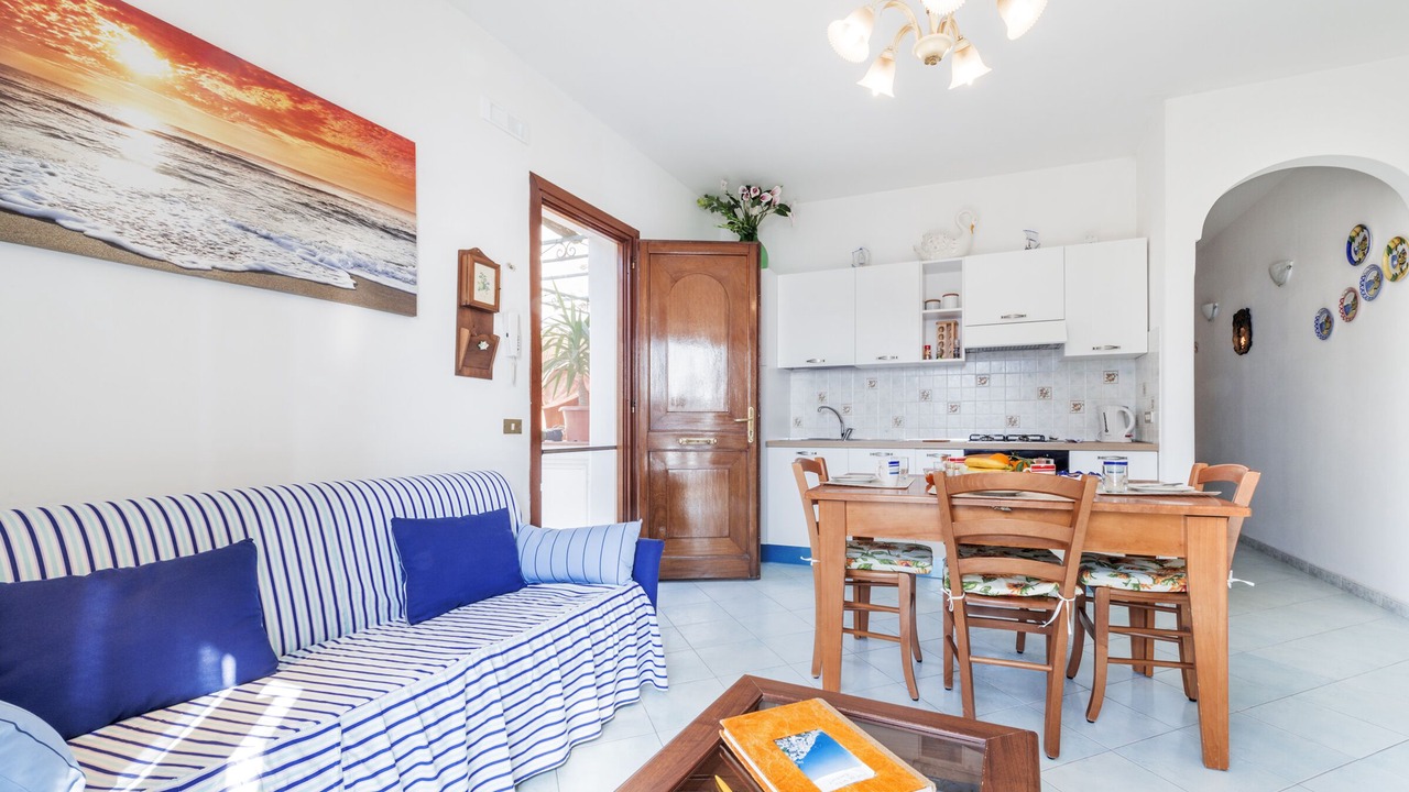 Photo of Livingroom in Montepertuso
