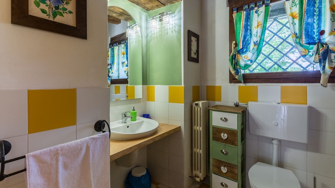 Photo of Bathroom in Serra San Quirico