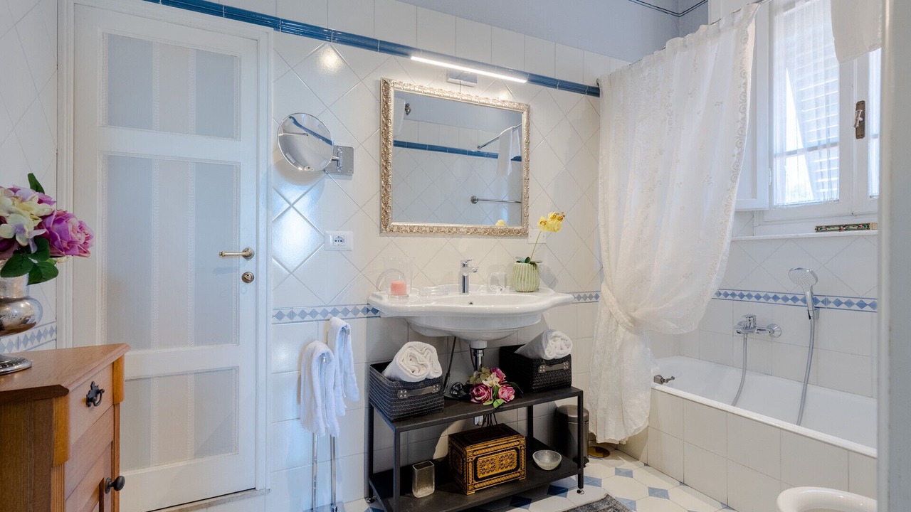 Photo of Bathroom in Lucca Historical Center