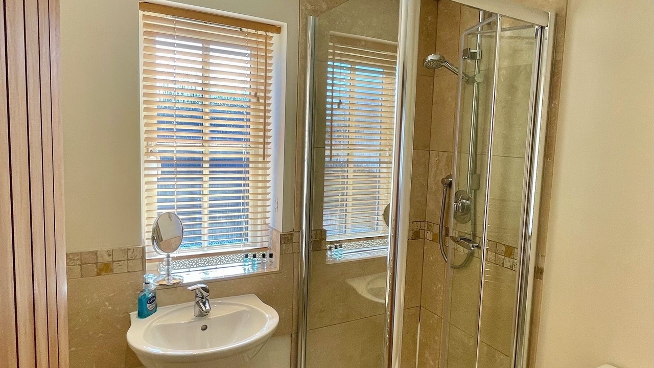 Photo of Bathroom in Badby