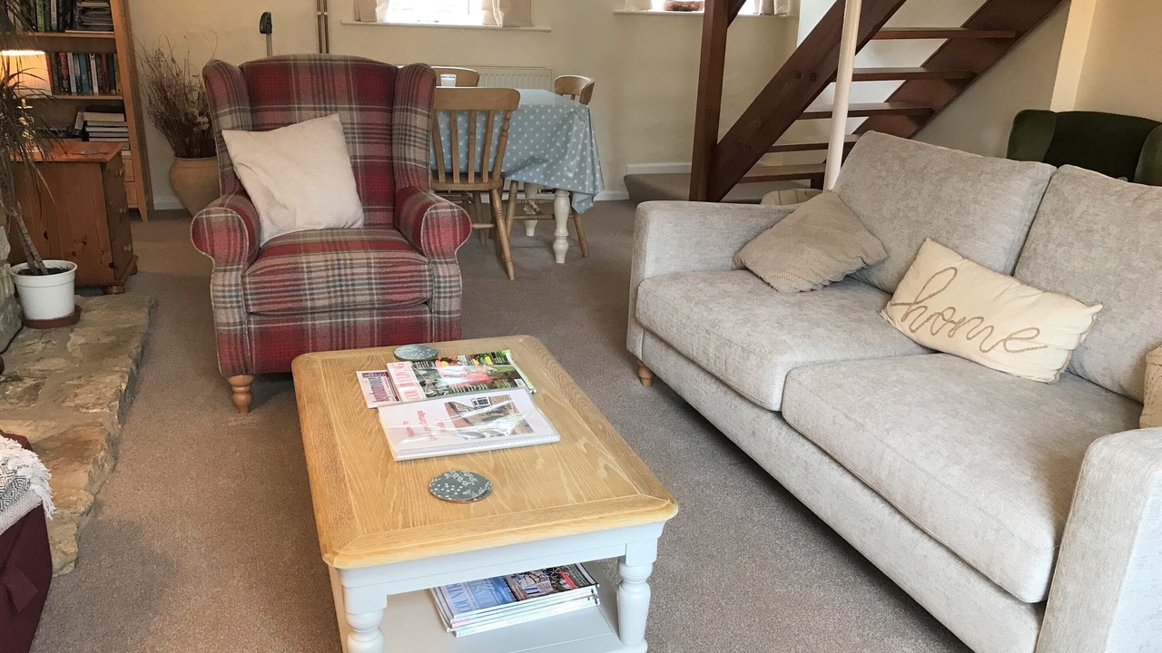 Photo of Livingroom in Compton Dando