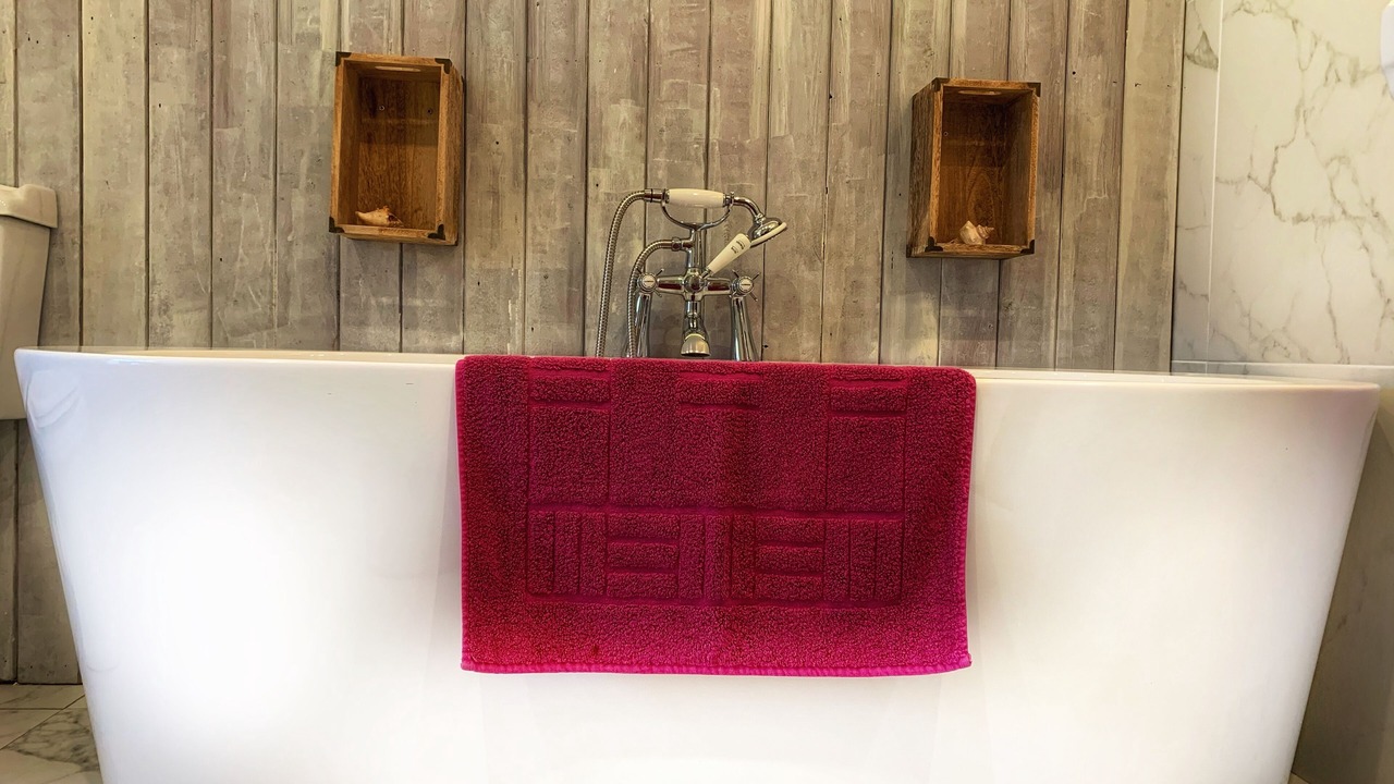 Photo of Bathroom in Cairncastle