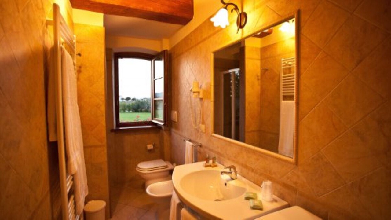 Photo of Bathroom in Cannara