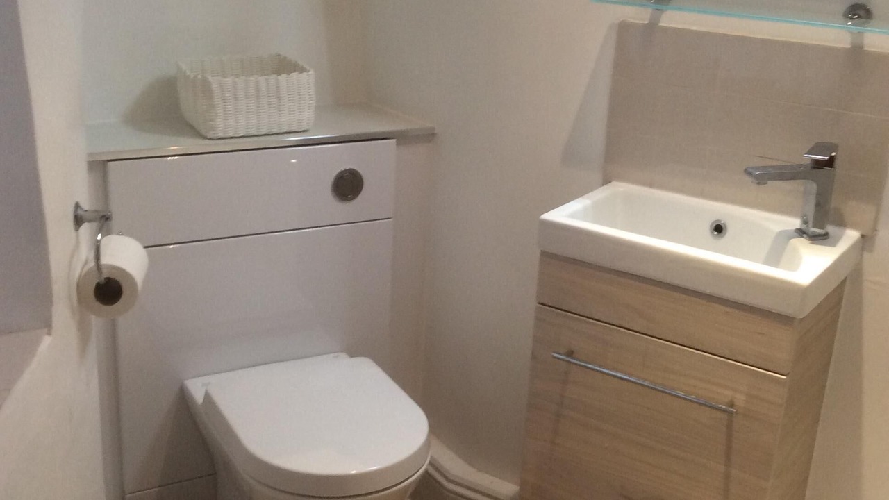 Photo of Bathroom in Polruan