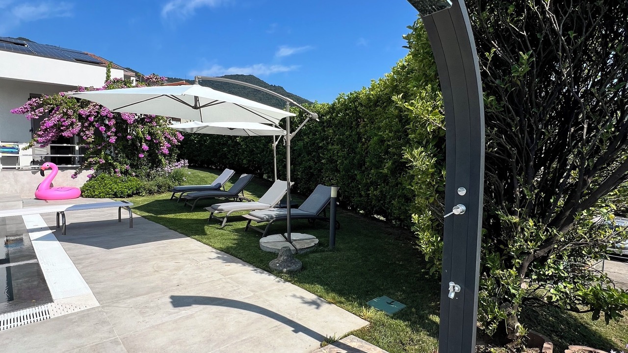 Photo of Patio Balcony in Roe