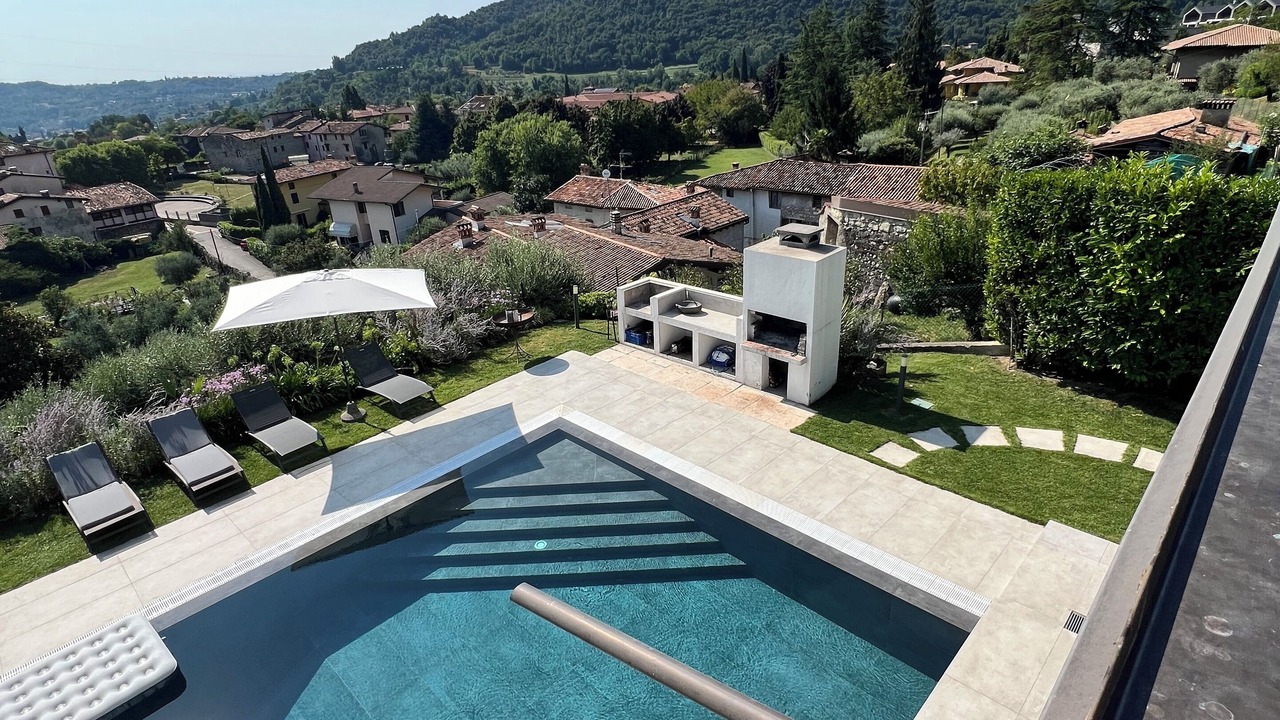 Photo of Outdoor in Roe