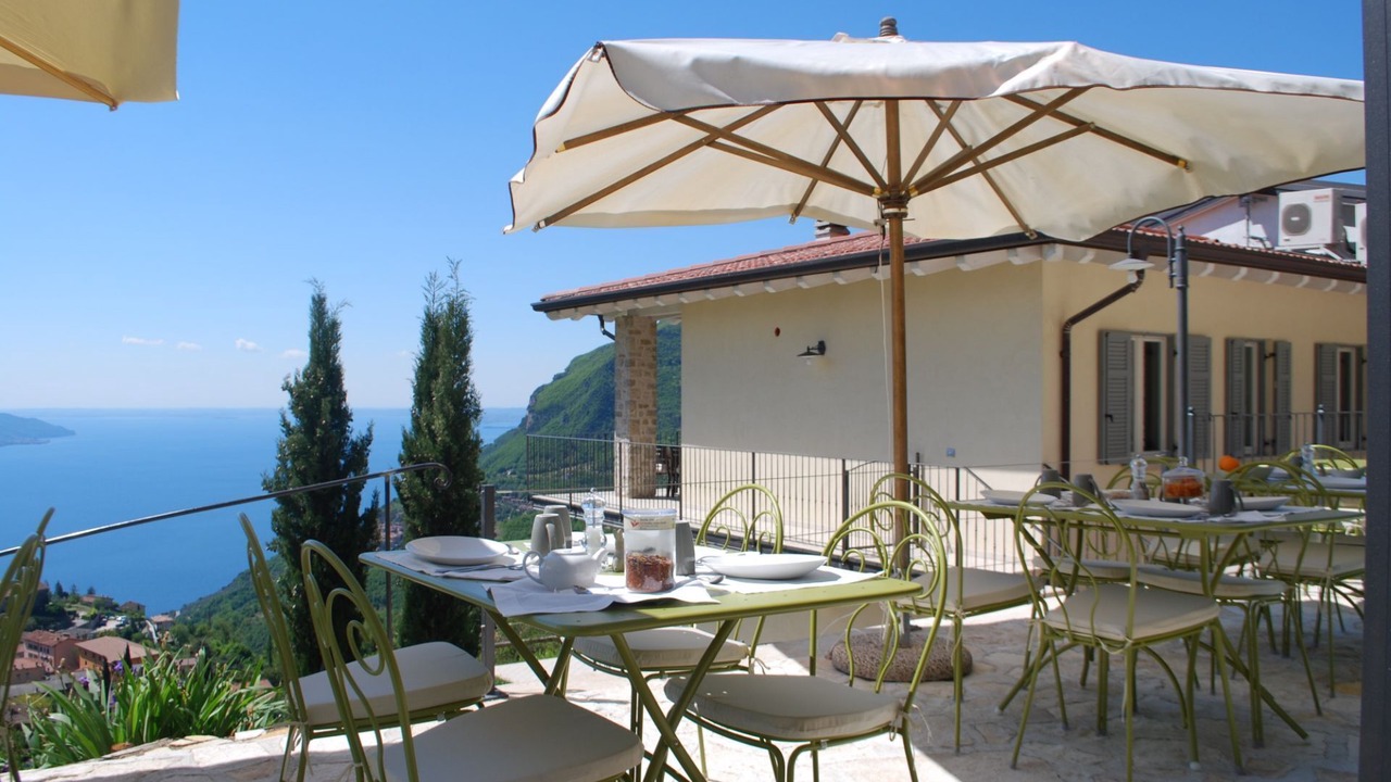 Photo of Outdoor in Aer
