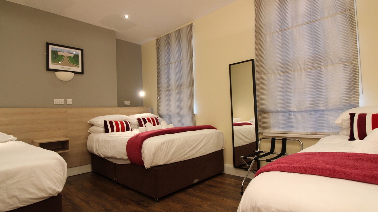 Photo of Bedroom in Queens Quarter