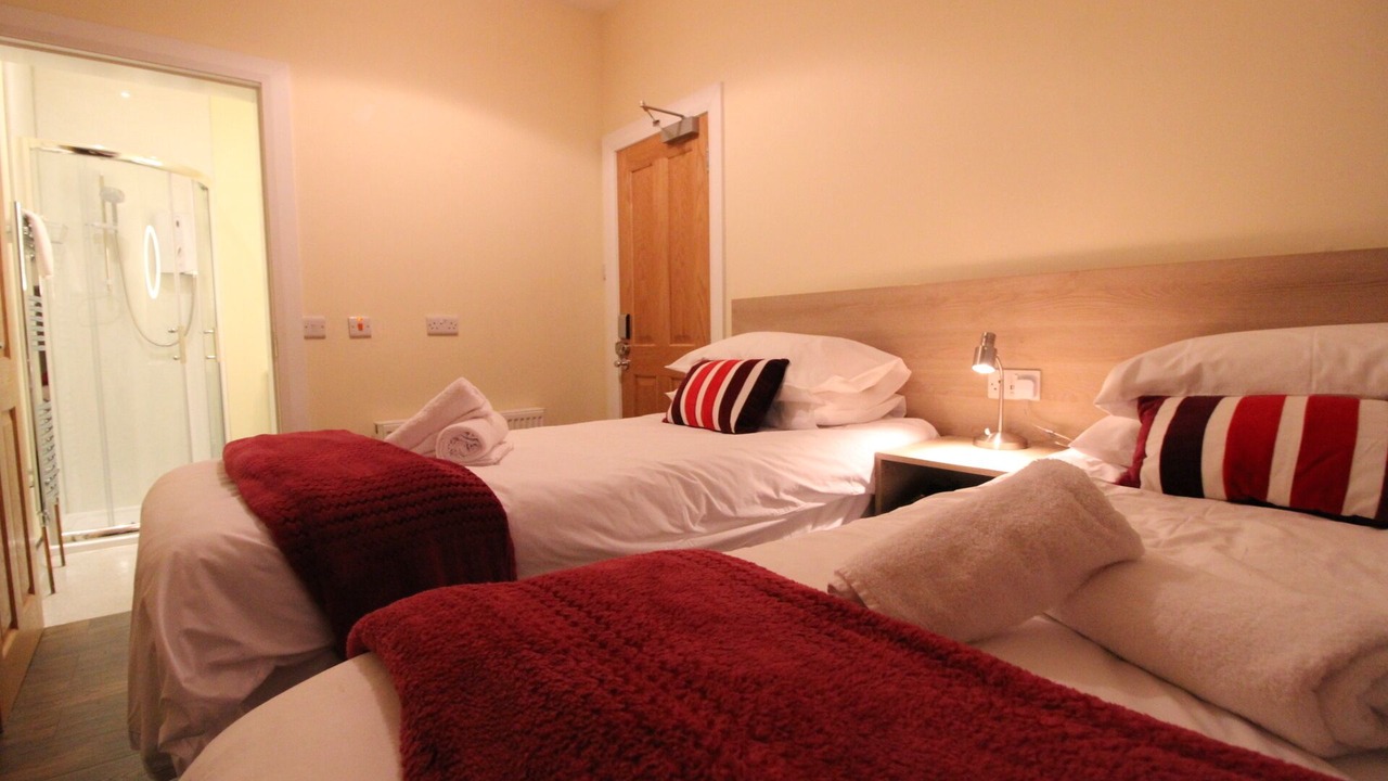 Photo of Bedroom in Queens Quarter