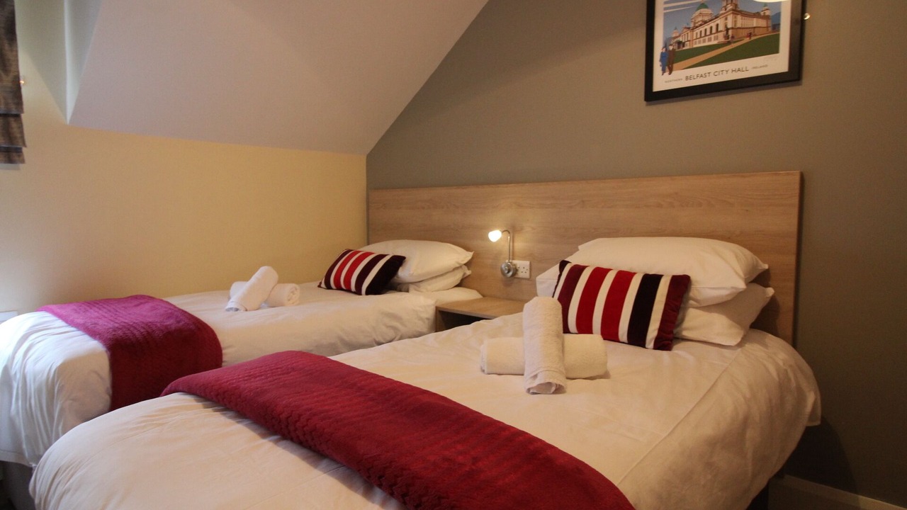 Photo of Bedroom in Queens Quarter