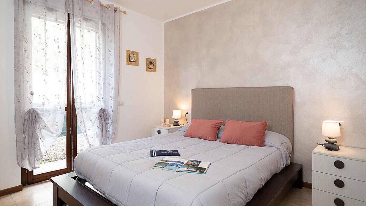 Photo of Bedroom in Cola