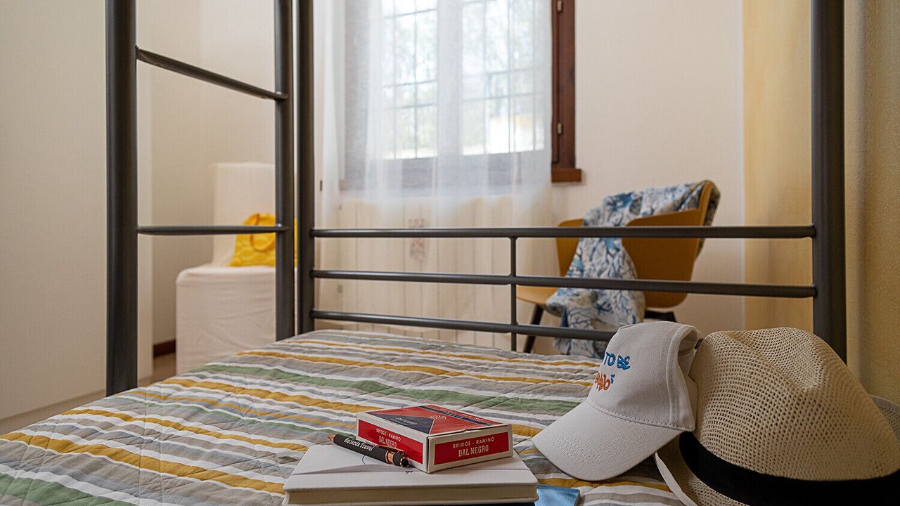 Photo of Bedroom in Cola