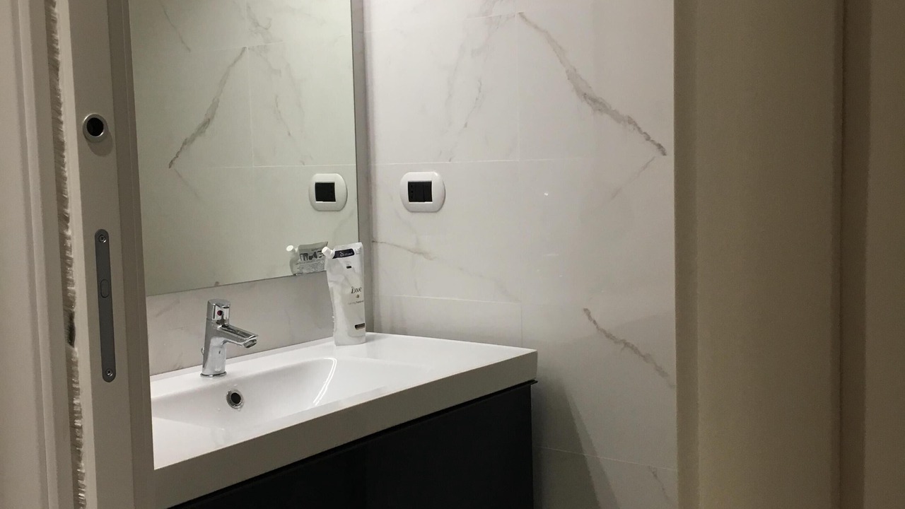 Photo of Bathroom in Naples City Centre