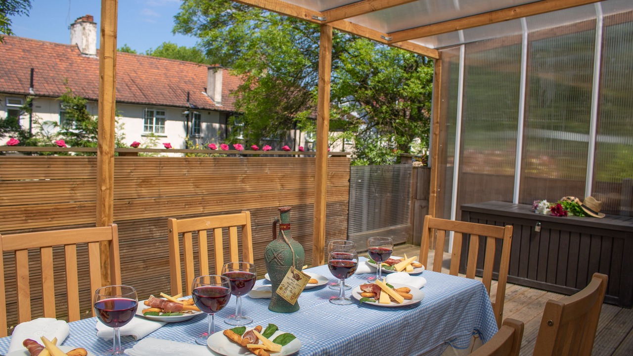 Photo of Outdoor in White Hart Lane