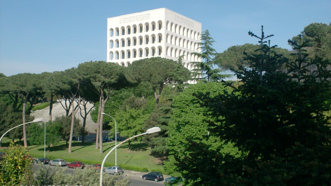 Photo of Outdoor in EUR
