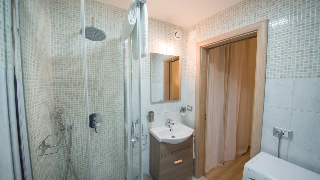 Photo of Bathroom in Naples City Centre